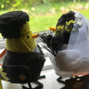 Target Halloween Bird Featherly Friends Hyde & Eek 2023 Frankenstein & Bride Set